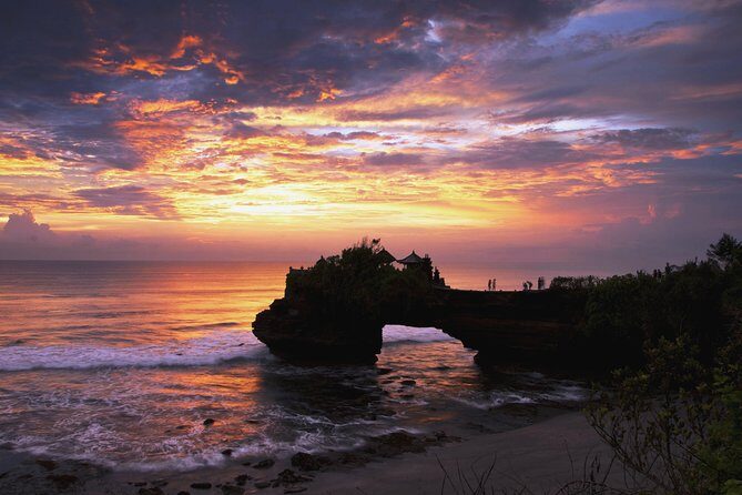 2 Days Best of Bali Famous Tour Packages - Seminyak pickup and the private-car reality