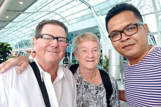 Airport Transfer Check in OR Check out Seminyak Area - Returning to the airport from Seminyak with a 15-minute lobby window