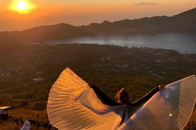 All Include: Mount Batur Sunrise Trekking Natural Hot Springs - From Seminyak pickup to crater views by 6:15am