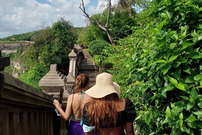 All Inclusive Kecak Dance and Uluwatu Temple Admission Ticket - Pickup from Seminyak: plan for traffic and light timing
