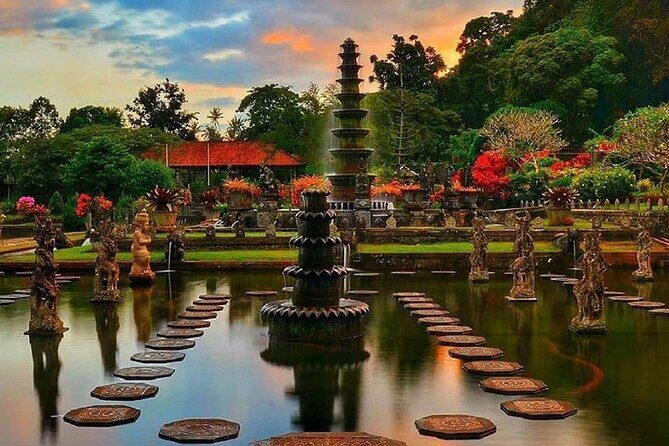 All Inclusives Bali Private Tour Temples Palaces and Nature - Cantik Coffee Plantation: a peaceful end in rice-field green