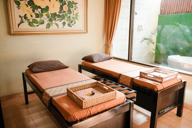 Bali 2 Hours Spa Packages - Refresh Your Body and Mind - Body scrub for cleaner skin feel before the flower bath