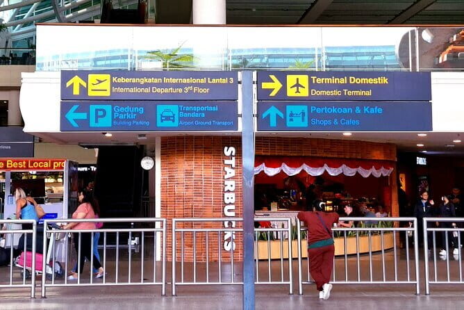 Bali Airport from or to Seminyak/Canggu/Sanur/NusaDua/Uluwatu - Value for Money: Why $25 Can Be a Smart Call for Privacy
