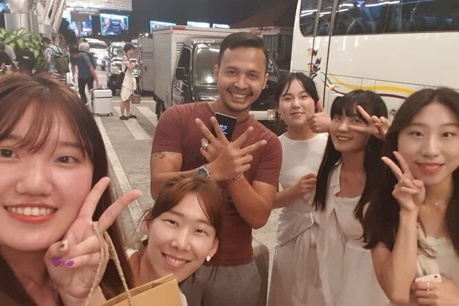 Bali Airport from or to Seminyak/Canggu/Sanur/NusaDua/Uluwatu - The Ride: 20–40 Minutes, Water on Board, and Stress-Lowering Shortcuts