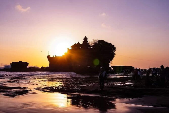 Bali Highlight Private Packages Tours 3 Days - Day 2: Bintang Beach Club water sports, beach breaks, Uluwatu cliffs, Jimbaran dinner