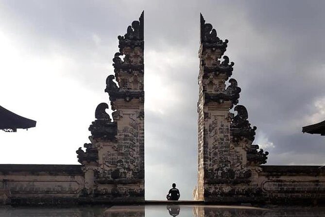 Bali Instagram Tour : Heaven Gate Tour - Tirta Gangga - Tukad Cepung Waterfalls - Why this Heaven Gate–Tirta Gangga–Tukad Cepung route works