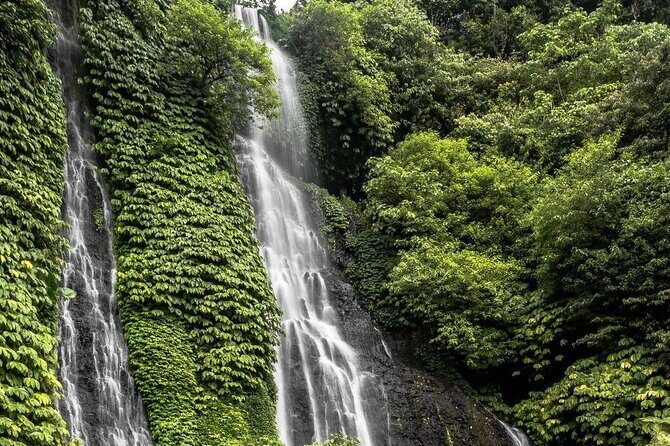 Bali : Private Fullday trip, Discover North Bali Destination - Ulun Danu Beratan temple: the lake setting is the whole point