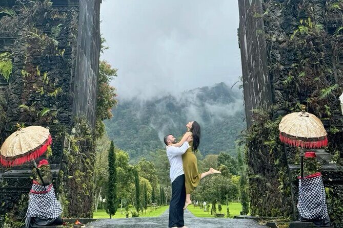 Bali : Private Fullday trip, Discover North Bali Destination - Twin lake views and Tamblingan Temple: calmer water, quieter mood