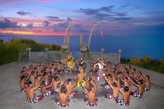 Bali Spa and Uluwatu Sunset Trip with Dinner Packages - Uluwatu Temple on a Cliff: Stunning Views, Real Monkey Reality