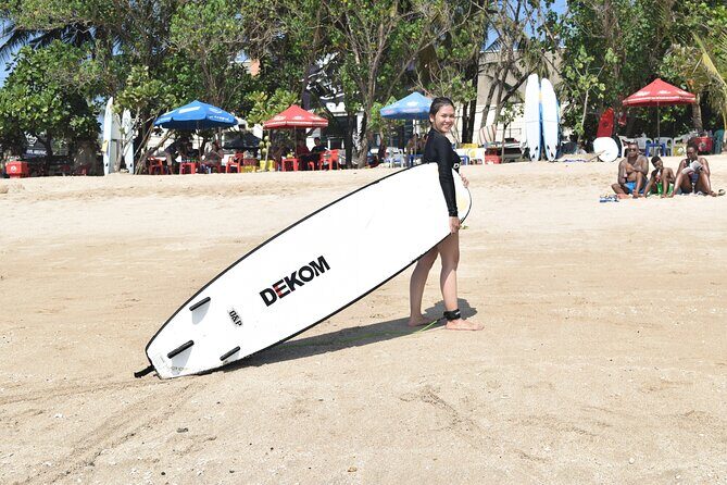 Bali Surf Lesson in Kuta by Dekom - DMZ 3D Trick Art Museum: photo fun with a flexible ticket