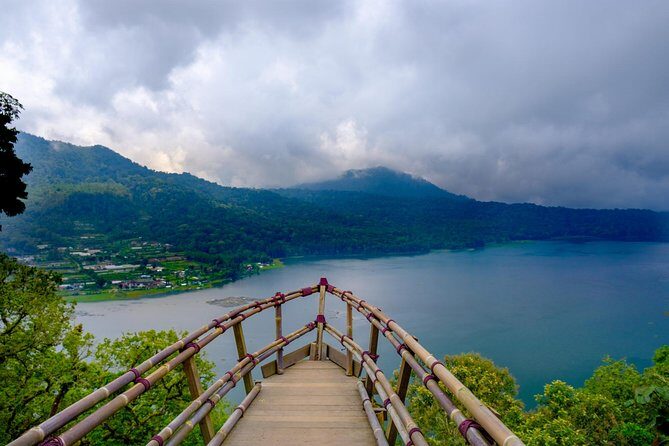 Best of North Bali: Banyumala Waterfall, Handara Gate and Temple - What to bring for a full day of gates, temples, and waterfalls