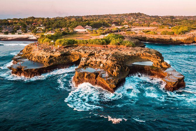 East Nusa Penida Small Group Tour: Atuh Beach & Diamond Beach – Full Day - Thousand Island Viewpoint: the Cliffs Come First