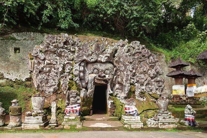 Elephant Cave and Hidden Waterfall All-Inclusive Private Day Tour - Stop 1: Goa Gajah’s demon carvings and 11th-century atmosphere