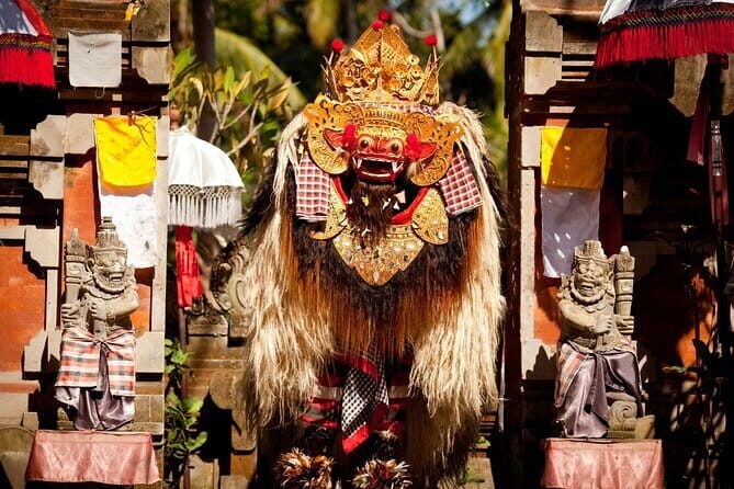 Exclusive Bali: Gates of Heaven, Tirta G - Private & All-Inc - The Driver Factor: How Mr G, Felix, and Rhory Improve Your Day