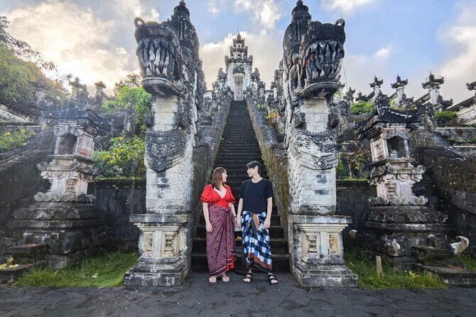 Exclusive Bali: Gates of Heaven, Tirta G - Private & All-Inc - Tirta Gangga Water Palace: Royal Fountains and Photogenic Order