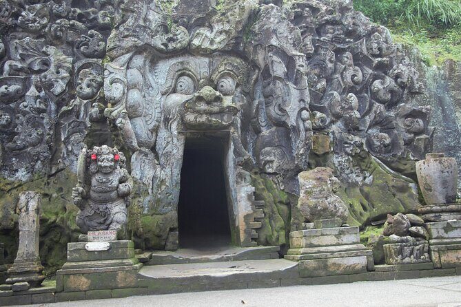 Full Day Kintamani Volcano View and Ancient Penglipuran Village - Goa Gajah (Elephant Cave): a cave temple with Ganesha carvings