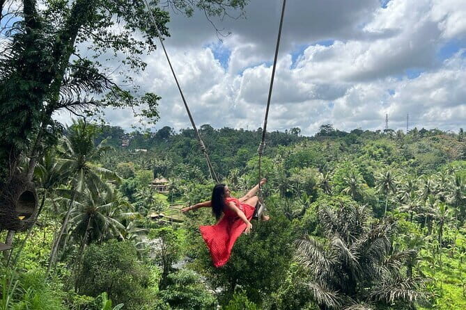 Full Day Private Tour from Tegenungan Waterfall to Tanah Lot - Dewi’s Gold & Silver: souvenirs with craft-making, not just shopping