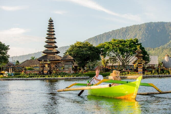 Full-day Ubud Private tour : Cultural Heritage - Sukawati art village: crafts you can watch made