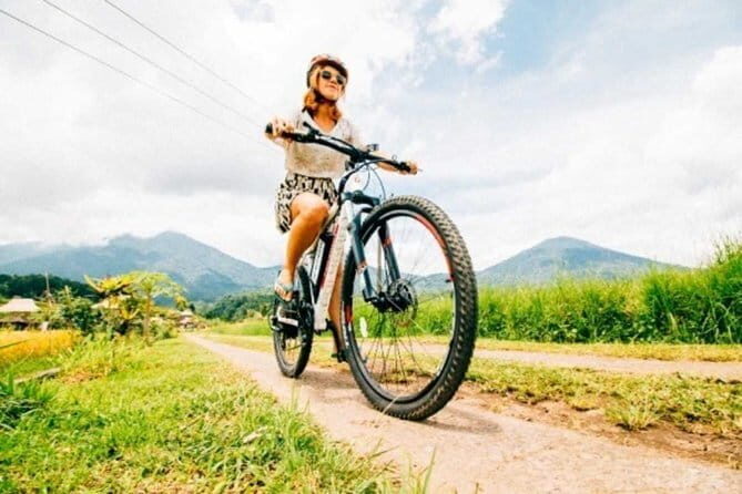 Halo Bike Cycling Tour Downhill - Getting to the start: Ubud pickup times and where the day begins