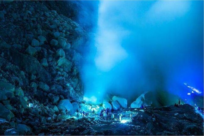 Ijen Blue Flame from Bali - From Seminyak pickup to the crater: how the day flows