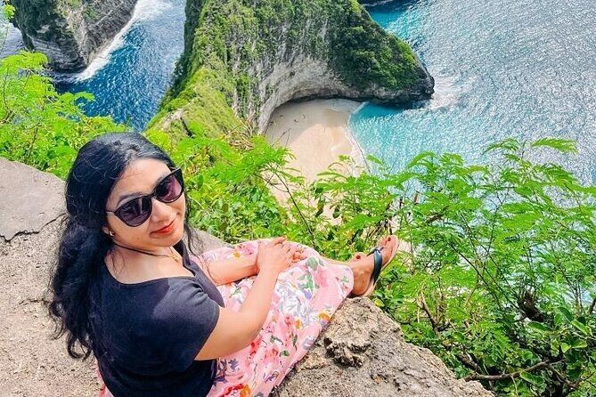 Instagram Iconic Nusa Penida Tour (All-Inclusive) - Kelingking Beach: the famous viewpoint that needs good timing