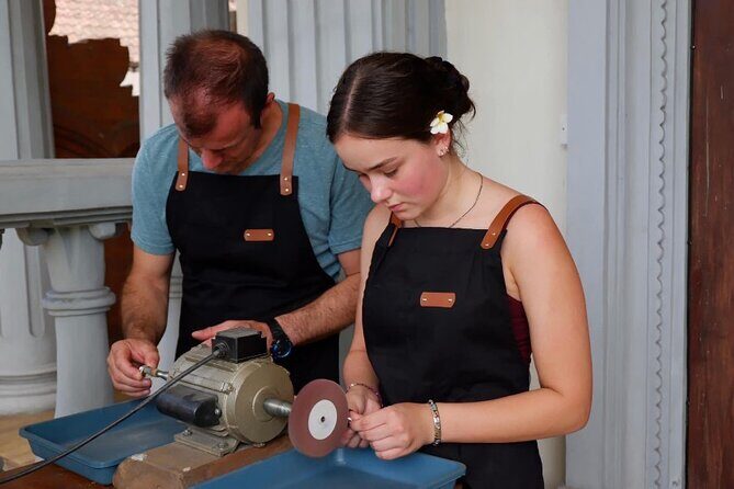 Jewelery Making Class with Own Design - The Jawan Silver: continuing your piece with more studio time