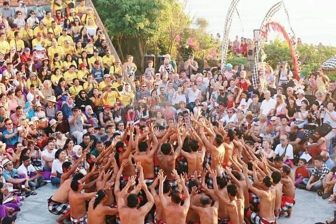 Kecak fire dance and uluwatu temple tour - free wifi - Stop 3: Kecak and Fire Dance, where the music is a human voice