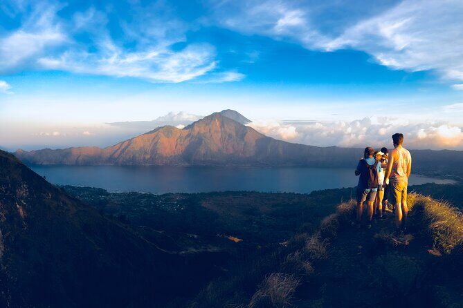 Mount Batur Sunrise Trekking with Professional Trekking Guide - Climbing Mt. Batur with a professional trekking guide