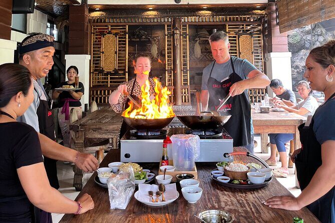 Mufu Rendang Cooking Class Kuta - What you’ll cook: Rendang, Ayam Betutu, and Sate Lilit