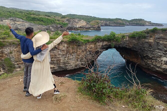 Nusa Penida East And West Full Day Private Guided Tour - Broken Beach (Pasih Uug) and the Crystal Bay swim option