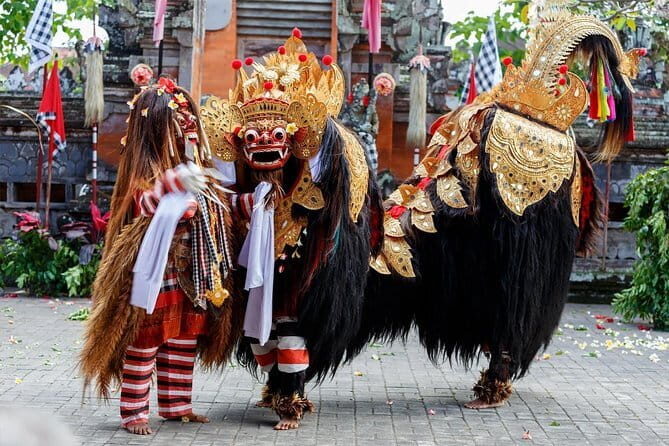 Private Chartered Car to Bali Temples With Besakih Temple - How the temple-and-culture route actually plays out