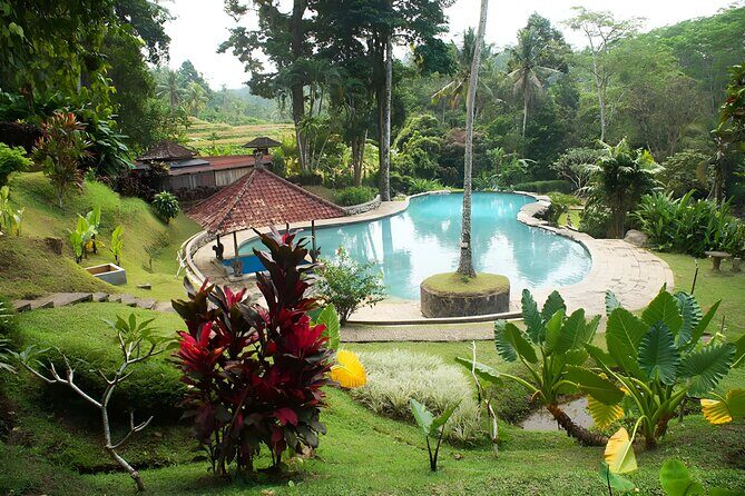Private Full-Day Tour: Ulun Danu Beratan Temple, Jatiluwih and Tanah Lot Temple - Bedugul Market (Candikuning Fruit Market) for a Real Local Break