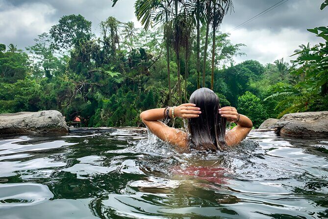 Private Full-Day Tour: Ulun Danu Beratan Temple, Jatiluwih and Tanah Lot Temple - Pickup From Seminyak (and Beyond) Without the Stress