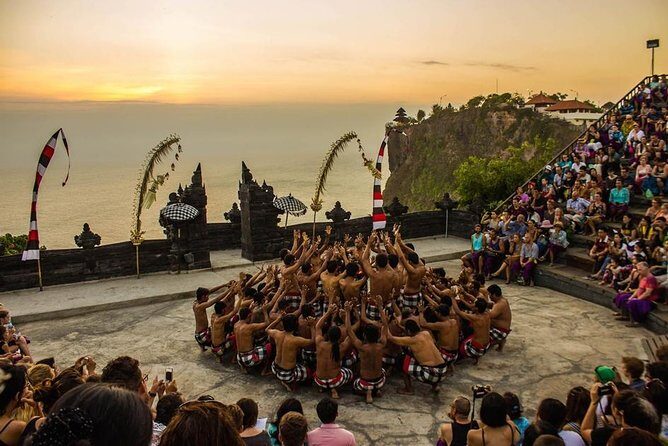 Private Inclusive Tours: 2 Days highlight of Bali - Day 1 in Ubud: Batuan Temple, Tegenungan Waterfall, and Tegalalang rice terraces