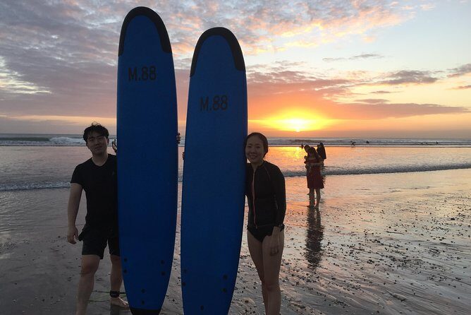 Private surf lesson - Sunset possibilities: when you might catch the glow