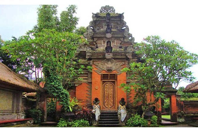 Private Tour: Batuan Temple, Tegenungan Waterfall, Elepahant Cave Free transport - Key things to know before you go