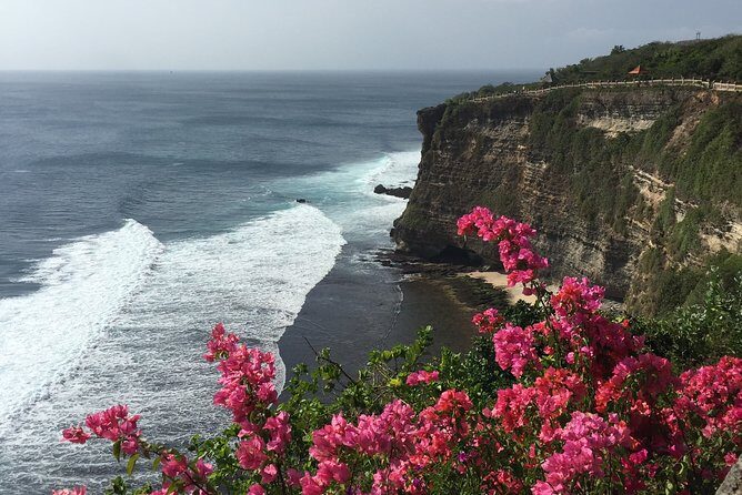 Private Tour: Highlights Uluwatu Temple & Southern Beaches Bali - Padang Padang Beach: the Uluwatu classic that rewards the walk