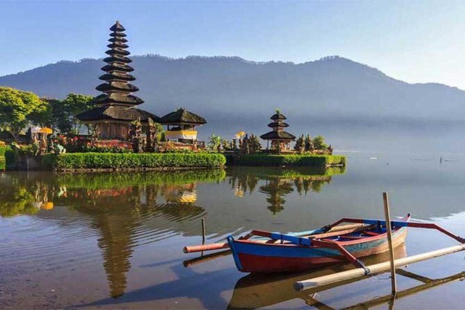 Private Tour: Ulun Danu Temple-Handara Gate-Wana Giri Hill&Tanah Lot Sunset - Driver and comfort: why private matters on this route