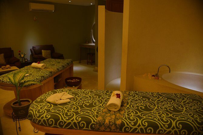 Seminyak 4-Hour Spa Treatment with Hotel or Airport Transfer - Aromatherapy foot bath and the 30-minute foot massage