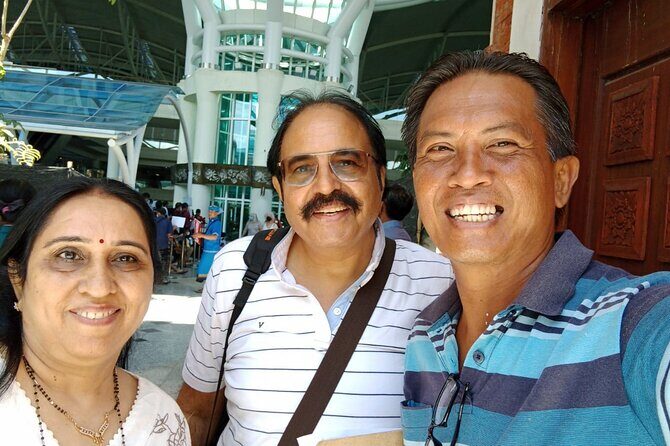 Seminyak Airport Transfer - Airport meet-up that gets you moving fast