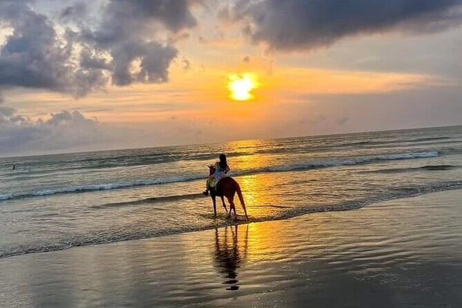 Seminyak Horse back riding In the beach - Mesari Stables to the shoreline: how the timing plays out