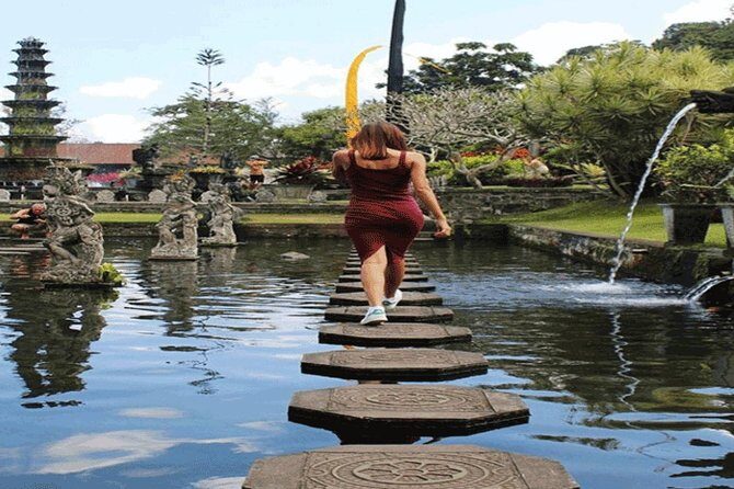Sunrise At The Gate Of Heaven Lempuyang Bali - Lempuyang Temple and the Gate of Heaven photo timing