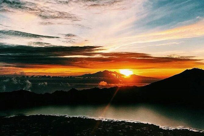 Sunrise mount batur trecking all inclusive - Why Mt. Batur sunrise looks different when conditions are right