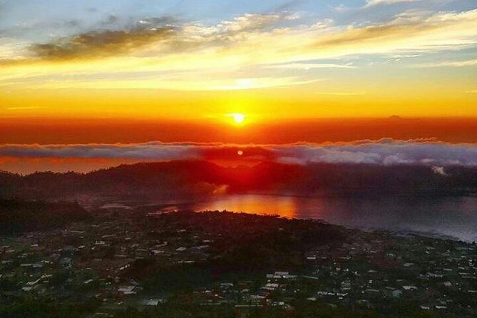 Sunrise mount batur trecking all inclusive - What all-inclusive really means at 1:30am