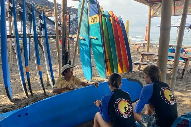 Surfing Lesson at Batu Bolong Beach in Canggu - The post-surf beach hut break: small comfort, big payoff