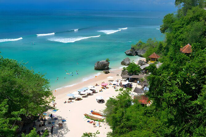Telaga Waja White Water Rafting and Uluwatu Sunset Tour - Uluwatu Temple at sunset: the view, the crowds, and the timing