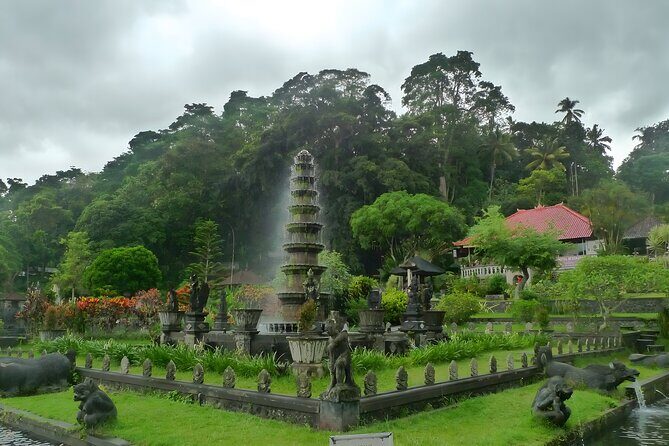 The Gates of Heaven Bali Tour : Bali Instagrammable Trip - Lempuyang Temple and the Gates of Heaven shot