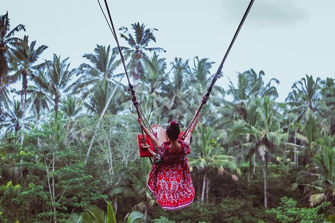 Ubud and Tanah Lot Temple Small Group Sunset Tour - Morning kickoff: Barong and Keris at the Legong and Barong Waksirsa show