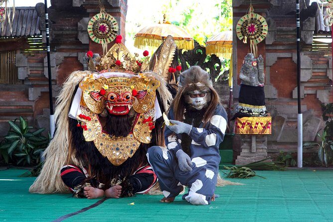 Ubud and Tanah Lot Temple Small Group Sunset Tour - Guide quality and the payoff of a small group