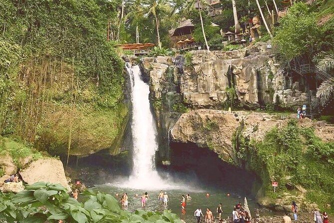 Ubud Combine Mount Batur Kintamani Tour - Tegenungan Waterfall: famous, but you can still feel the space